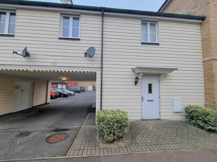 1 Bedroom Maisonette To Rent In Mortimer Gardens, Colchester, CO4