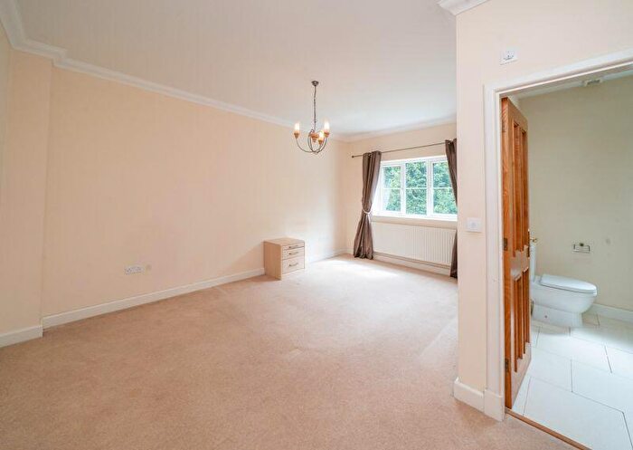 5 Bedroom Detached House To Rent In Leys Close, Pedmore, DY9