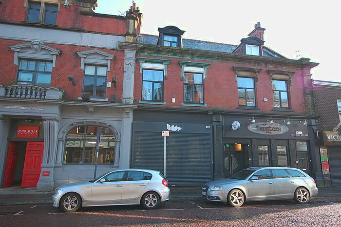 2 Bedroom Flat To Rent In Old Street, Ashton-Under-Lyne, Greater Manchester, OL6