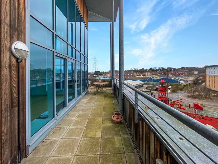 4 Bedroom Penthouse To Rent In The Penthouse, Quayside Drive, Colchester, CO2