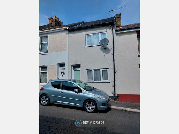 2 Bedroom Terraced House To Rent In Sturla Road, Chatham, ME4