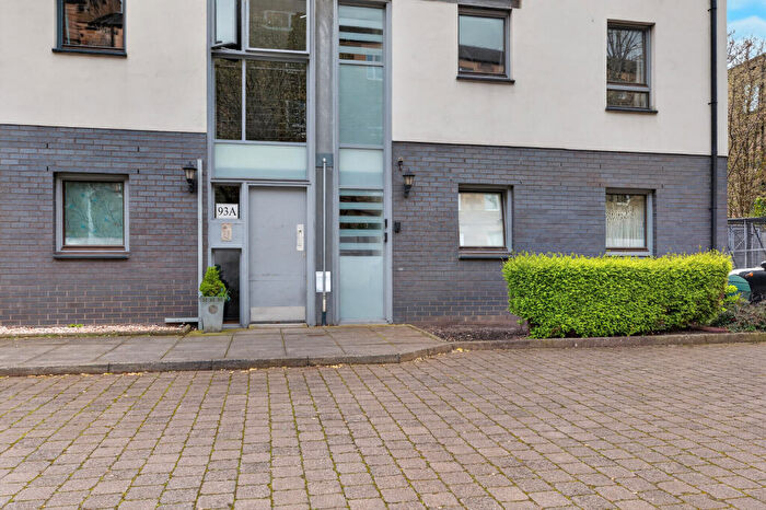 2 Bedroom Flat For Sale In A Albert Street, Edinburgh, Leith, EH7