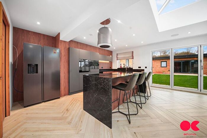 4 Bedroom Detached Bungalow For Sale In Grange Road, Heaton Grange, Romford, RM3