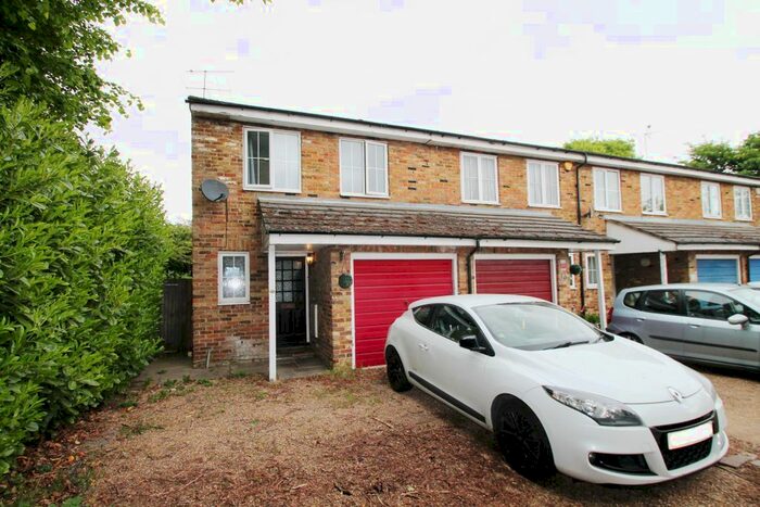 3 Bedroom End Of Terrace House To Rent In Wykeham Close, Sipson, West Drayton, UB7