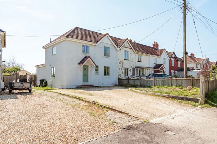 3 Bedroom End Of Terrace House For Sale In Hempton Lane, Almondsbury, Bristol, BS32