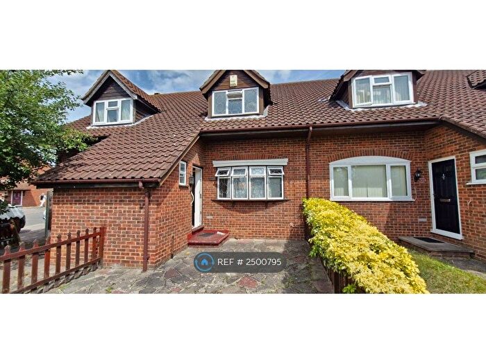 3 Bedroom Terraced House To Rent In Knights Manor Way, Dartford, DA1