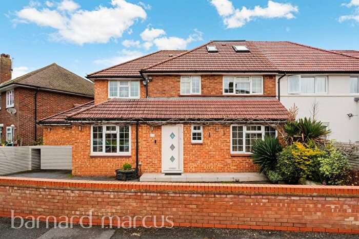 5 Bedroom Semi Detached House For Sale In North Downs Crescent, New Addington, Croydon, CR0