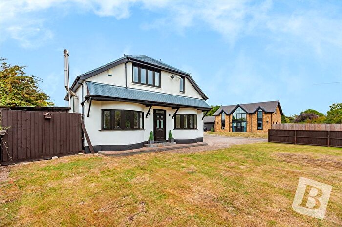 3 Bedroom Detached House For Sale In Horseman Side, Brentwood, Essex, CM14