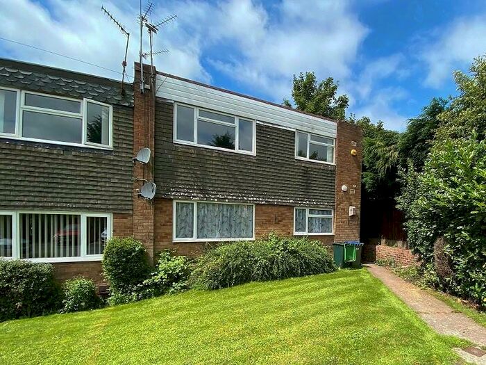 2 Bedroom Flat To Rent In Sunnybank Road, Oldbury, B68