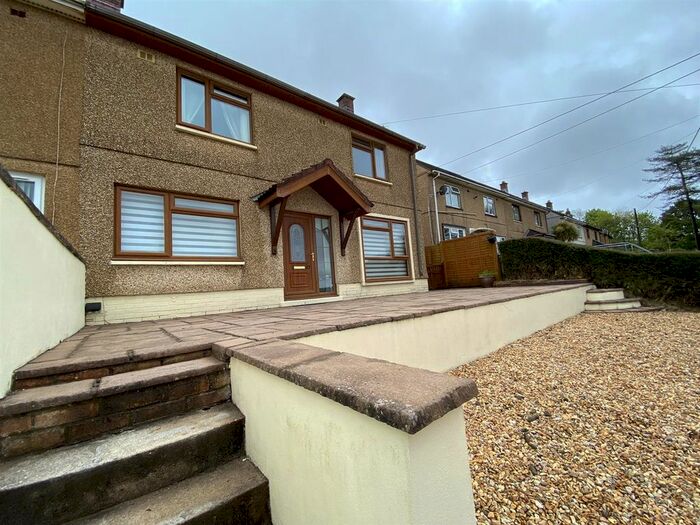 4 Bedroom Property For Sale In Glascoed, Pwll, Llanelli, SA15