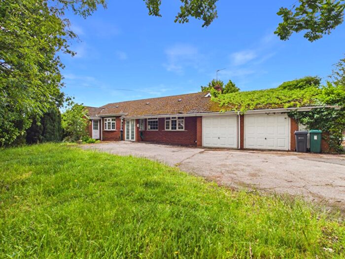 3 Bedroom Detached Bungalow For Sale In Walmley Ash Road, Walmley, Sutton Coldfield, B76