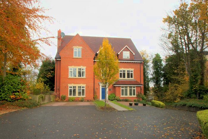 2 Bedroom Apartment To Rent In Durley House, Kenelm Road, Off Manor Hill, Sutton Coldfield, B73