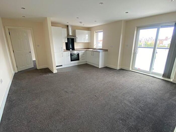 1 Bedroom Flat To Rent In London Road, Sittingbourne, ME10