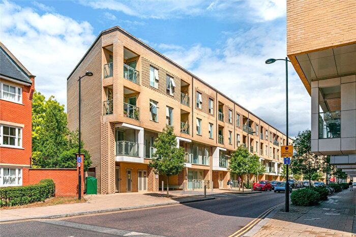 2 Bedroom Flat For Sale In Great Northern Road, Cambridge, Cambridgeshire, CB1