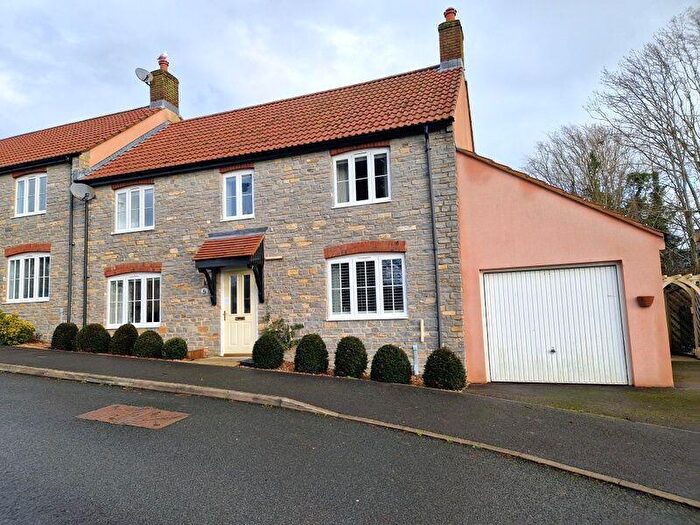 4 Bedroom Semi Detached House For Sale In Hillcrest Gardens, Exmouth, EX8