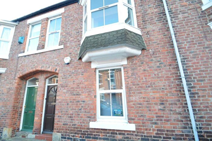 6 Bedroom House To Rent In Hawthorn Terrace, Durham, DH1