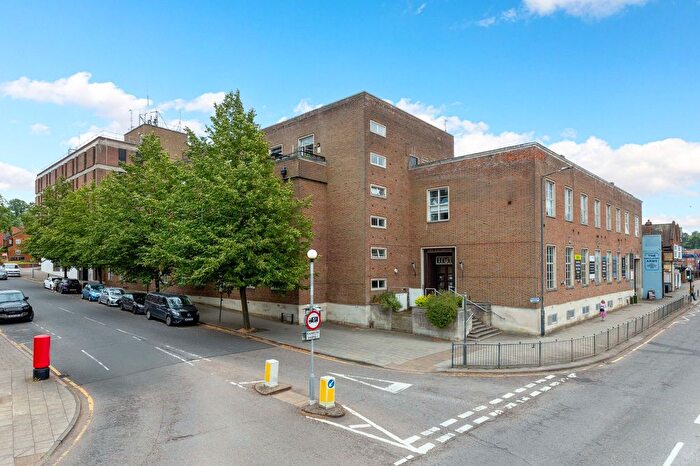 3 Bedroom Flat To Rent In Queen Street, Hitchin, SG4