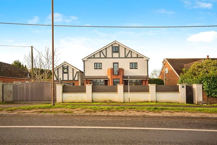 6 Bedroom Detached House For Sale In London Road, West Kingsdown, Sevenoaks, TN15
