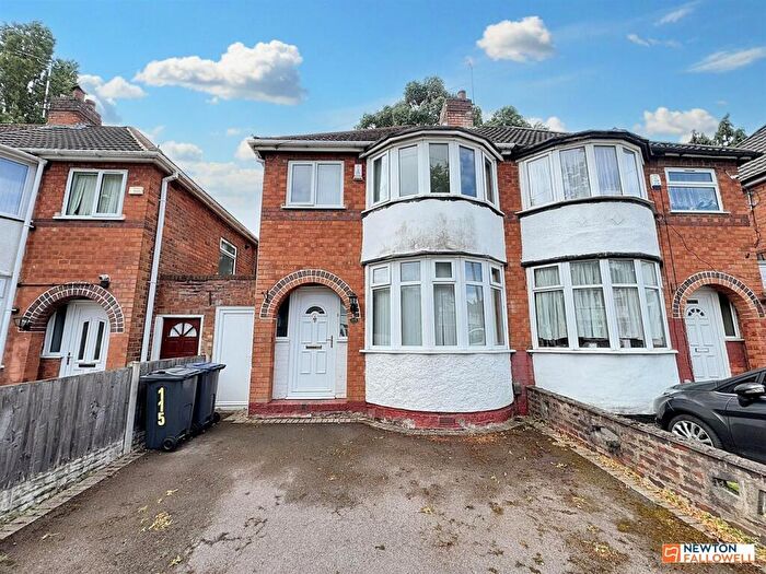 3 Bedroom Semi-Detached House To Rent In Calshot Road, Birmingham, B42