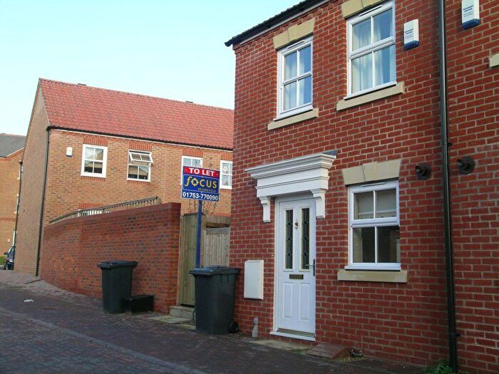 2 Bedroom House To Rent In Langleywoods, SL3