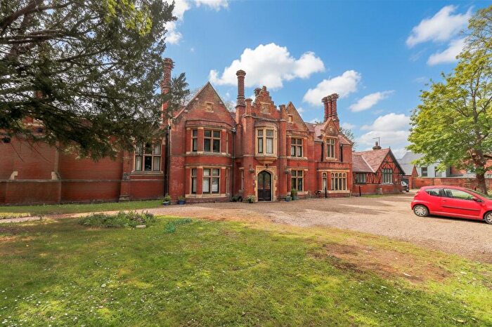 1 Bedroom Flat For Sale In Pound Lane, Hadleigh, IP7