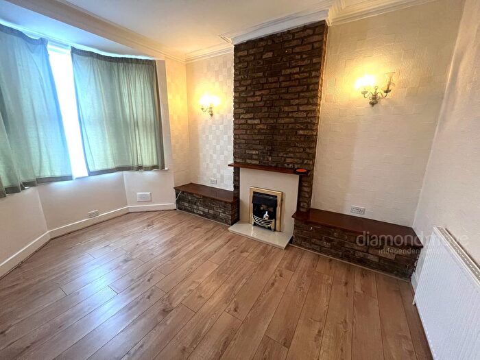 1 Bedroom Maisonette To Rent In Martindale Road, Hounslow, TW4