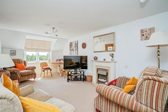 2 Bedroom Flat For Sale In Victory Court, Beaconsfield Road, Waterlooville, PO7