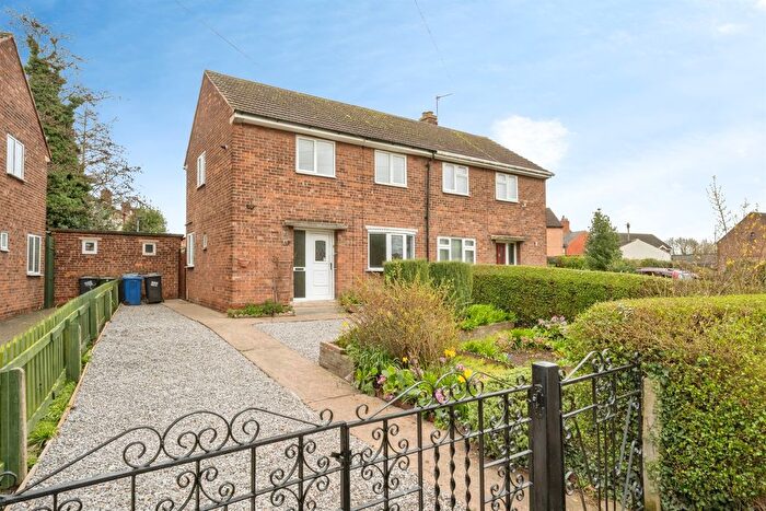 3 Bedroom Semi Detached House For Sale In Pinfold Lane, Thorne, Doncaster, DN8
