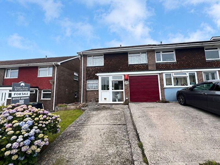 4 Bedroom Semi-Detached House For Sale In Budleigh Close, Goosewell, Plymouth., PL9