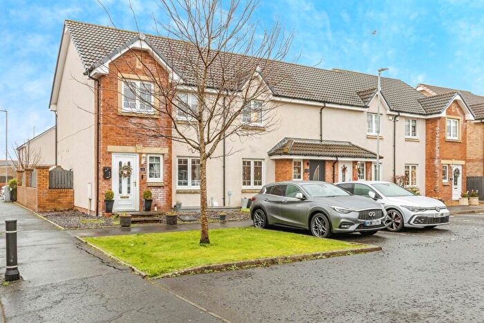 3 Bedroom End Of Terrace House For Sale In Kingston Crescent, Port Glasgow, PA14
