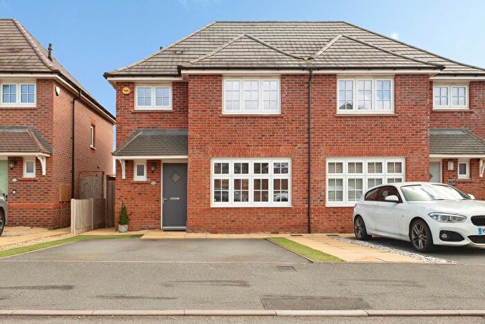 3 Bedroom Semi Detached House For Sale In Boundary Drive, Amington, Tamworth, B77