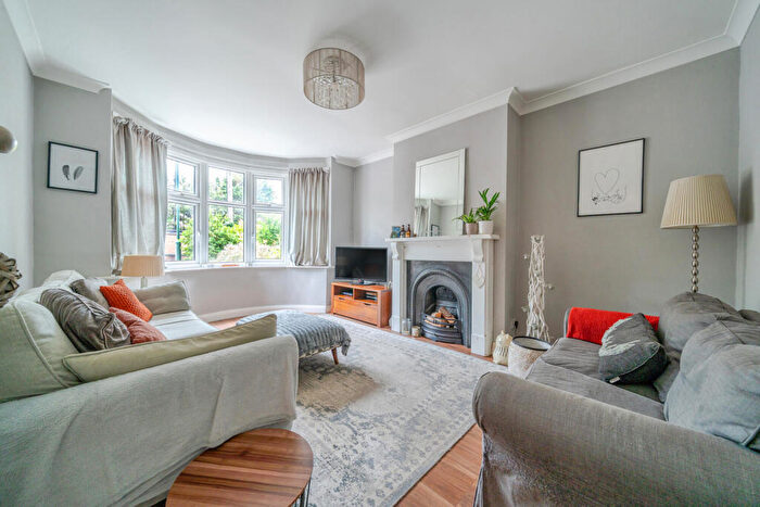 4 Bedroom Semi-Detached House For Sale In Main Road, Sidcup, DA14