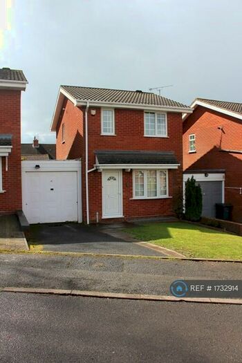 2 Bedroom Detached House To Rent In Packwood Close, Redditch, B97
