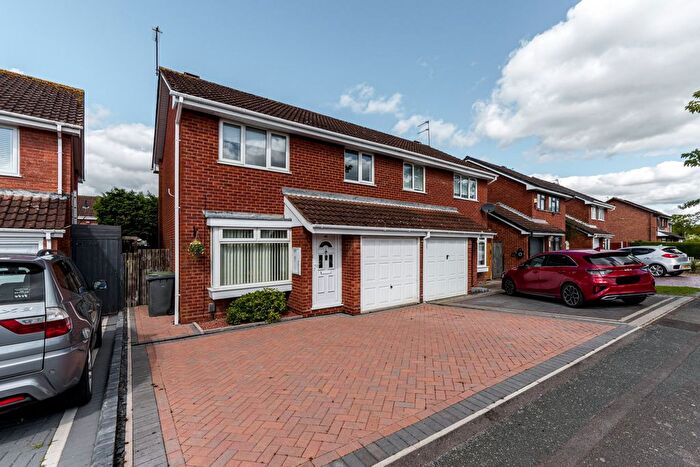 3 Bedroom Semi Detached House For Sale In Cromwell Road, Wolverhampton, WV10