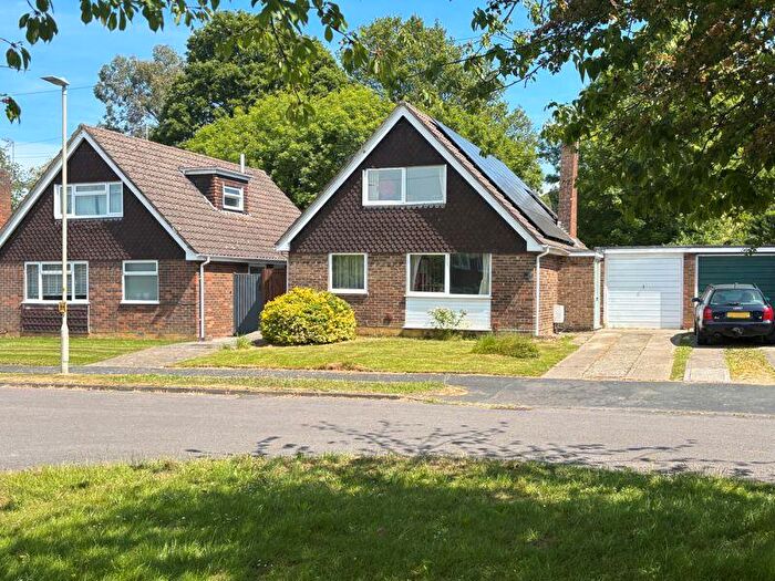 4 Bedroom Detached House For Sale In St. Barnabas Close, Gloucester, GL1