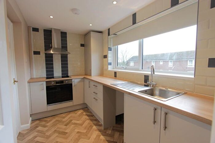 2 Bedroom Flat To Rent In Ormond Road, Jordanthorpe, Sheffield, S8