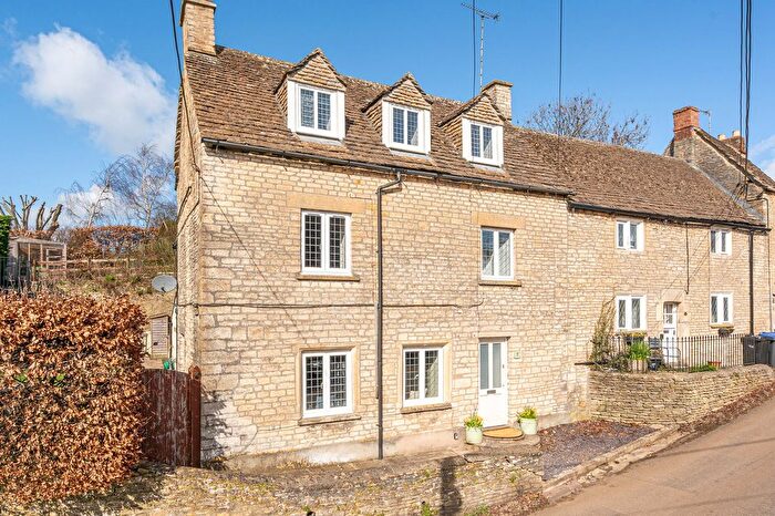 4 Bedroom Semi Detached House For Sale In Brook Hill, Sherston, SN16