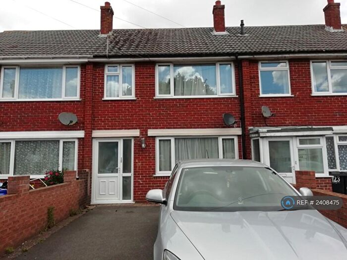 3 Bedroom Terraced House To Rent In Columbia Road, Bournemouth, BH10