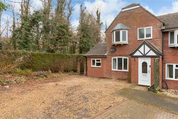 3 Bedroom Semi-Detached House For Sale In 8 The Thorns, Marlborough, Wiltshire, SN8