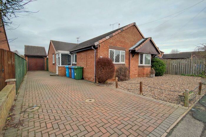 3 Bedroom Bungalow To Rent In South Carrs, Beverley, HU17