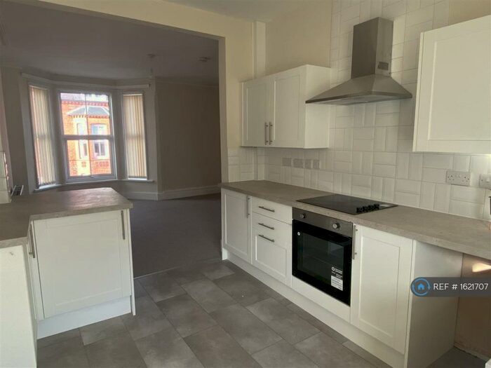 2 Bedroom Flat To Rent In Margaret Street, Beaumaris, LL58