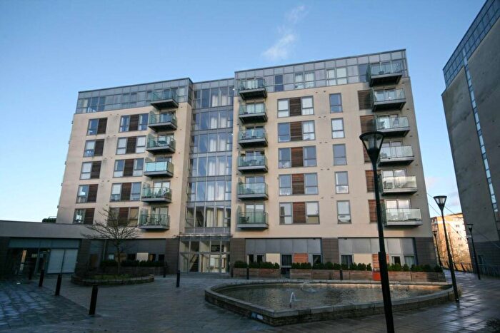 2 Bedroom Apartment To Rent In Cranstone Lodge, Cotterells, Hemel Hempstead, Hertfordshire, HP1