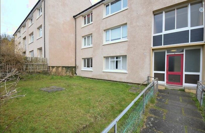 2 Bedroom Flat To Rent In , Firrhill Drive, Edinburgh, EH13