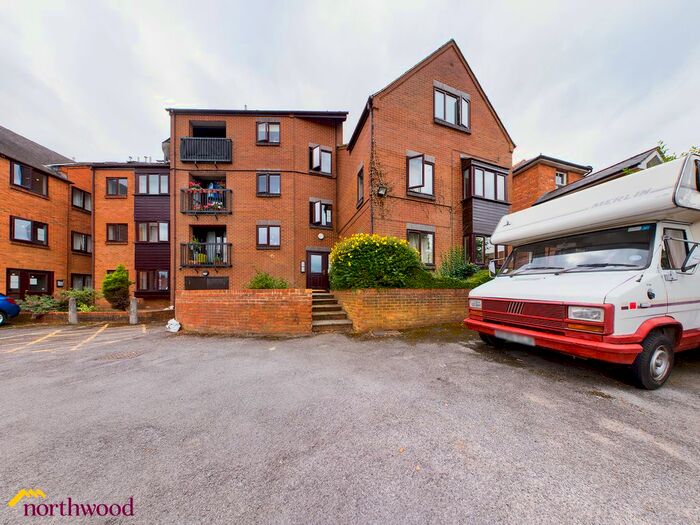 1 Bedroom Flat To Rent In Britannia Road, Banbury, OX16