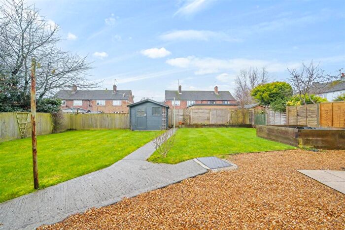 2 Bedroom Detached Bungalow For Sale In Coronation Close, Pewsey, SN9
