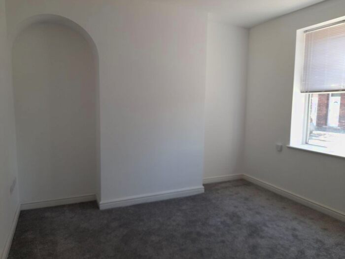 4 Bedroom Property To Rent In Oakley Street, Thorpe, Wakefield, WF3