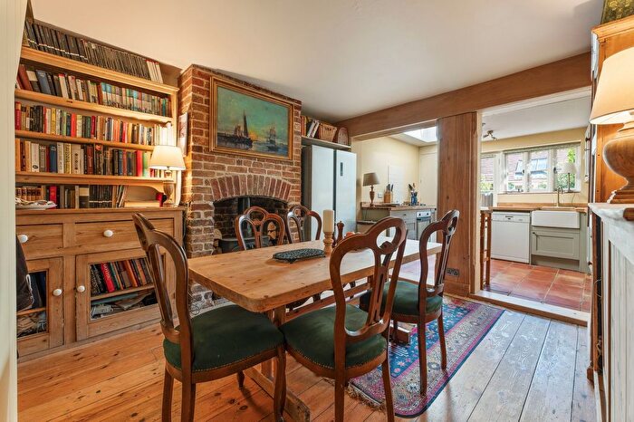 3 Bedroom Terraced House For Sale In Church Lane, Salisbury, SP2