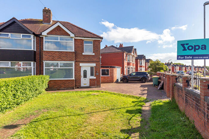 3 Bedroom Semi Detached House For Sale In Glenluce Drive, Preston, PR1