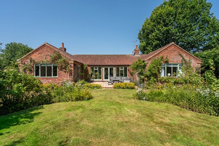 4 Bedroom Detached Bungalow For Sale In The Street, Norwich, NR11