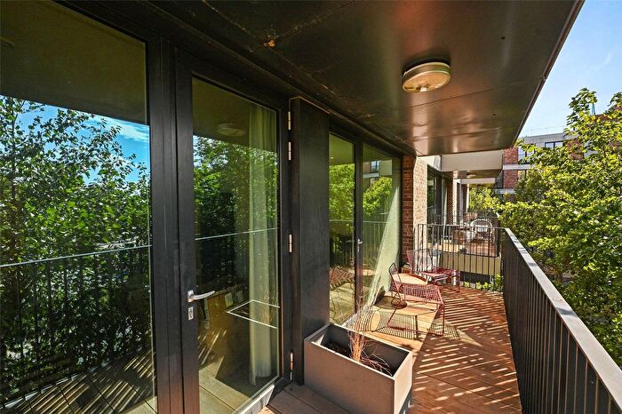 2 Bedroom Flat For Sale In Curing House, Remus Road, Hackney Wick, London, E3